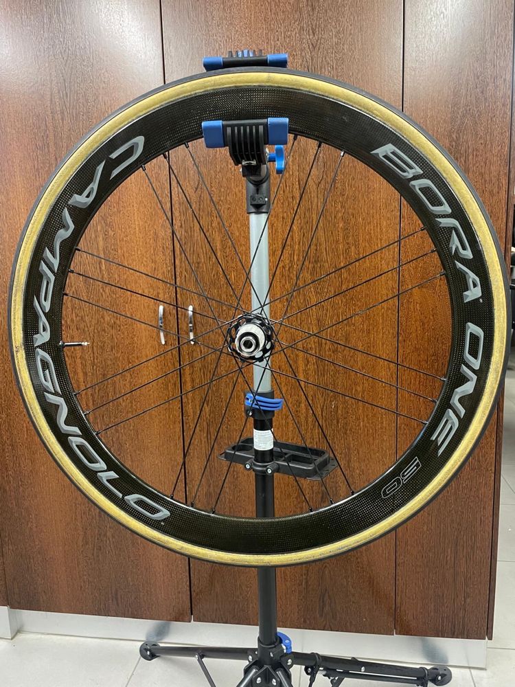 Roda traseira Campagnolo Bora One