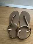 Havaianas N37-38 praticamente novas