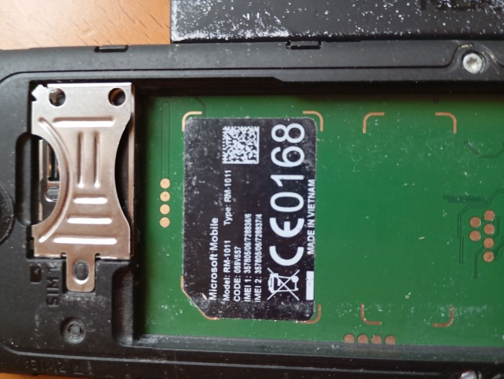 Nokia mobile model RM 1011 działa