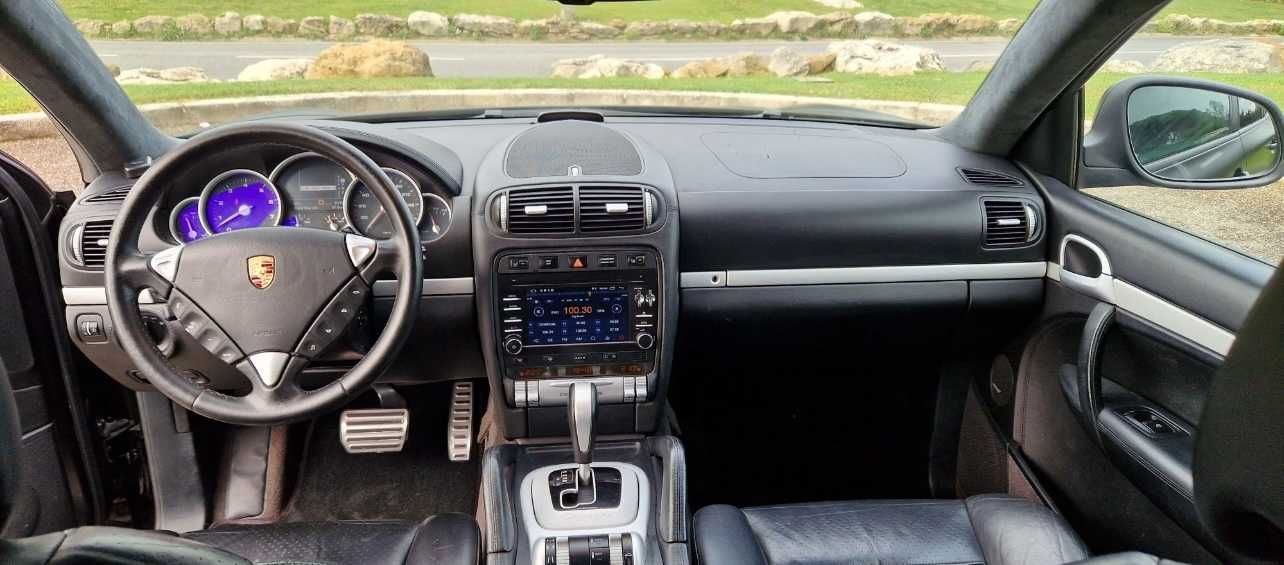 Porsche Cayenne BiTurbo (450 cv)