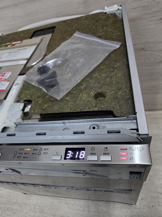 Посудомийка Miele™️ G5350 Active Plus Хороший стан 2023р 80.5см Сушка