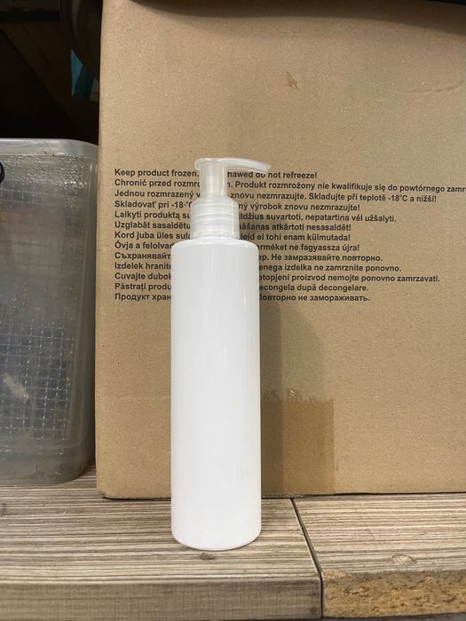 Баночка, флакон 250 мл з дозатором