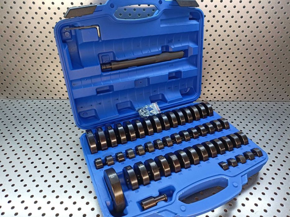 montażu i demontażu łożysk oraz tulei, adaptery prasy 18-74 mm 52-el.