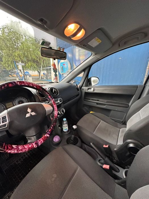 Mitsubishi Colt 1.1 2009