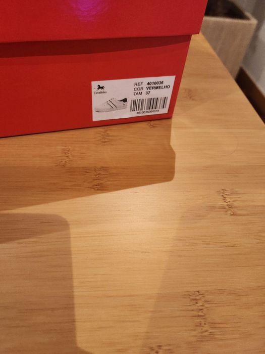 Mochila e sapatilhas cavalinho