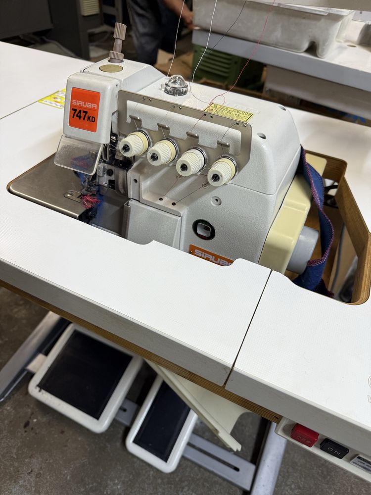 Overlock 4-nitkowy Siruba Silnik DD w głowicy jak juki
