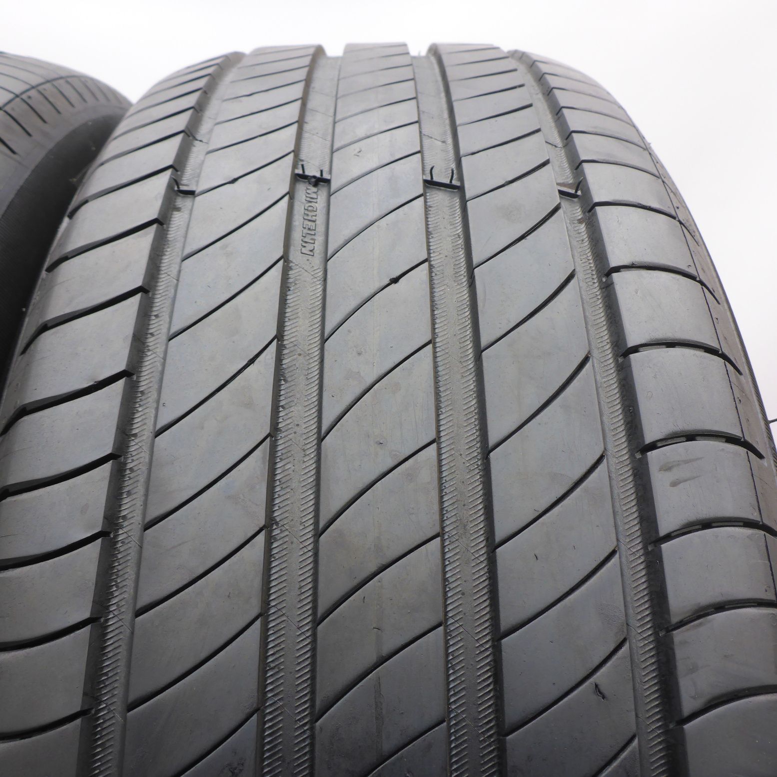 Opony 235/60/17 MIichelin 235/60R17 102V Vol Letnie 2021 5,2-5,5mm