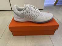 Nowe buty piłkarskie