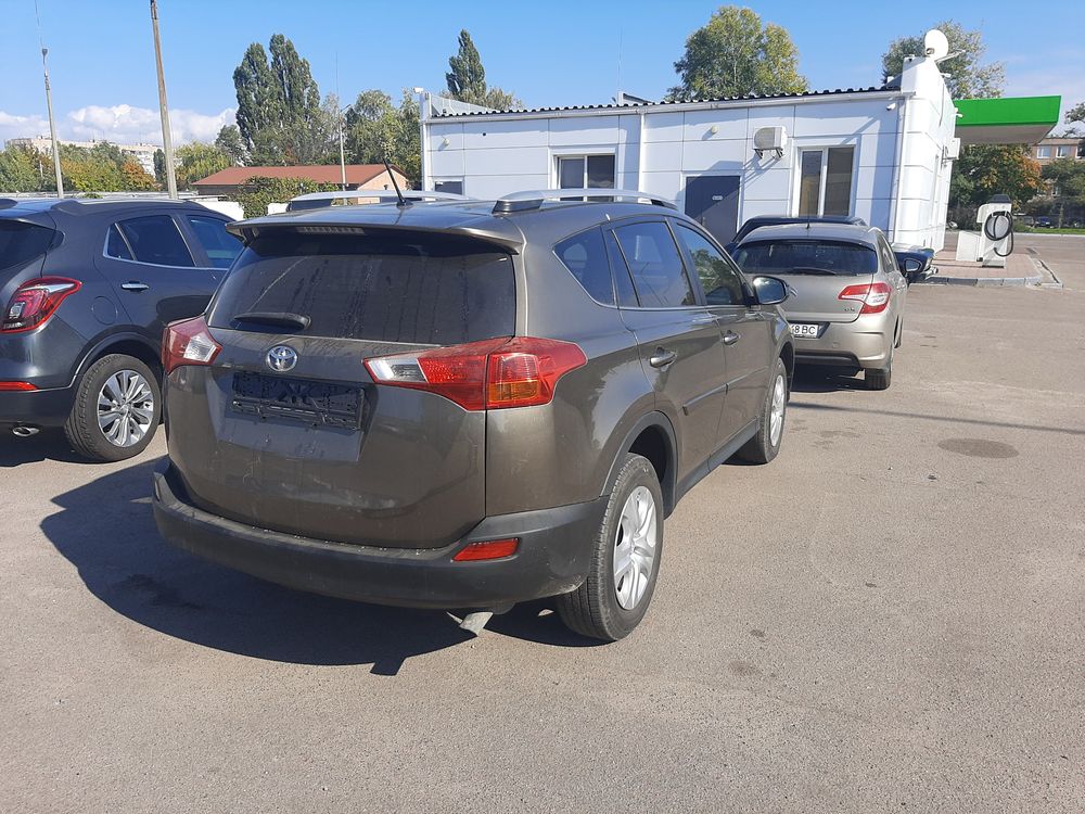 Toyota     Rav4     2015