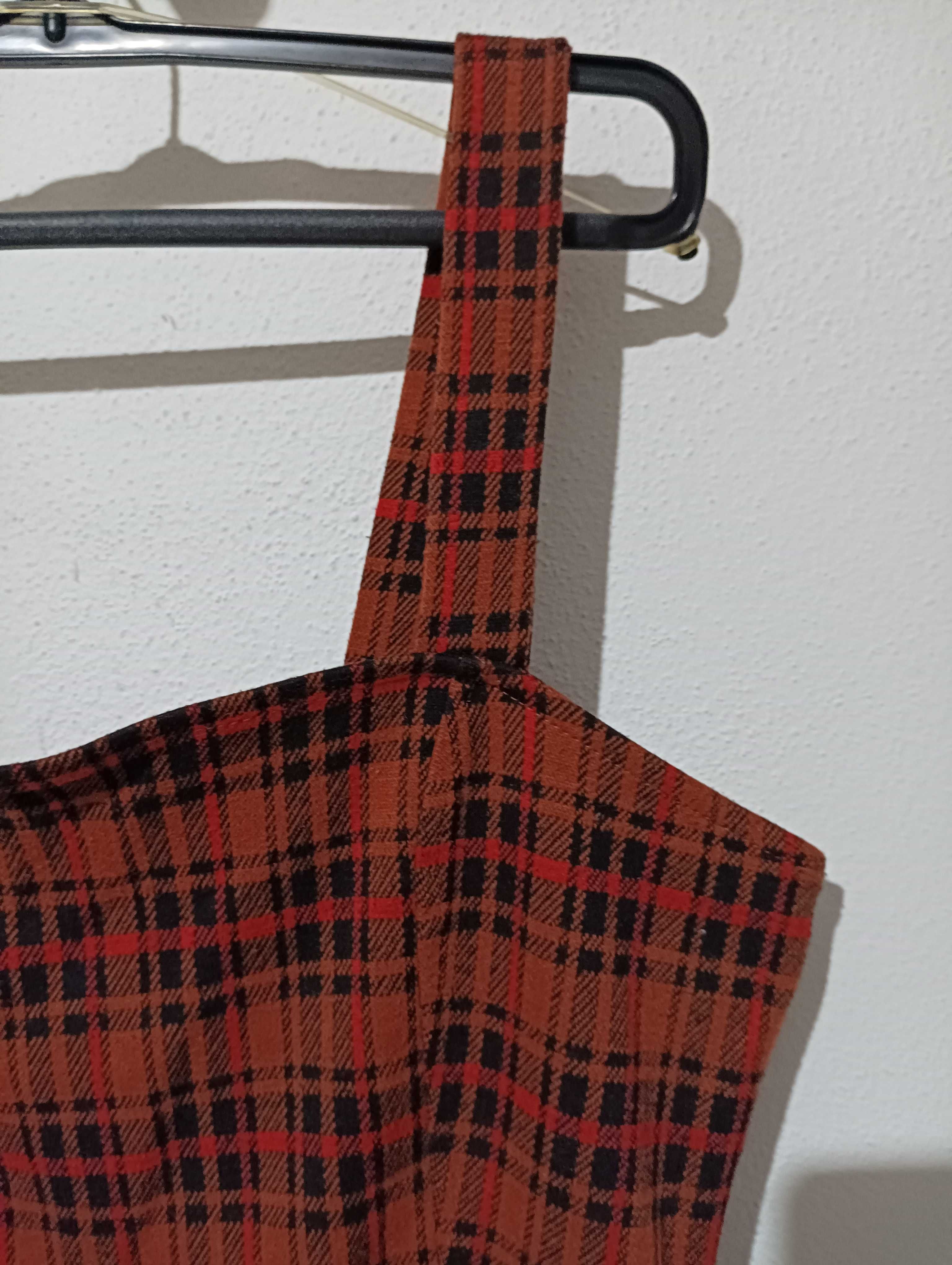 Vestido de alças, axadrezado