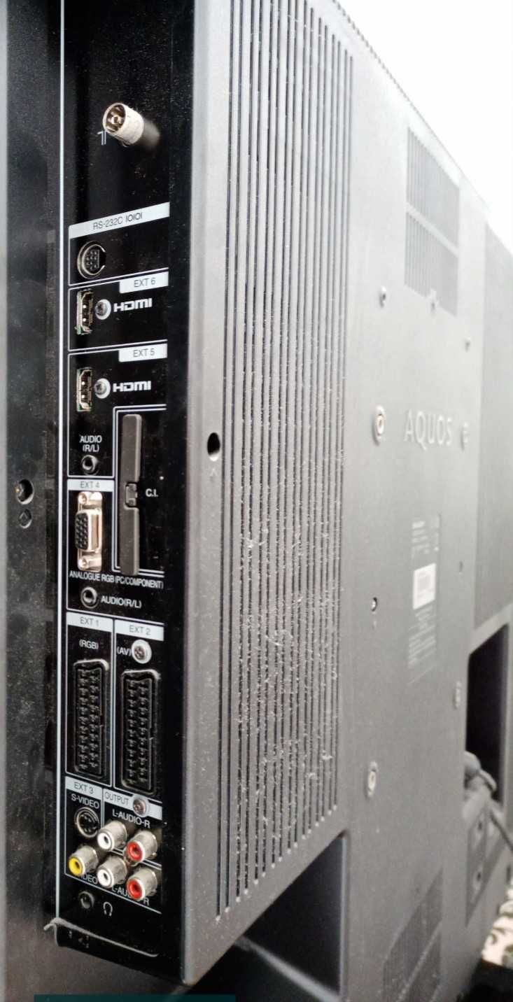 Телевизор Sharp 46 диагональ