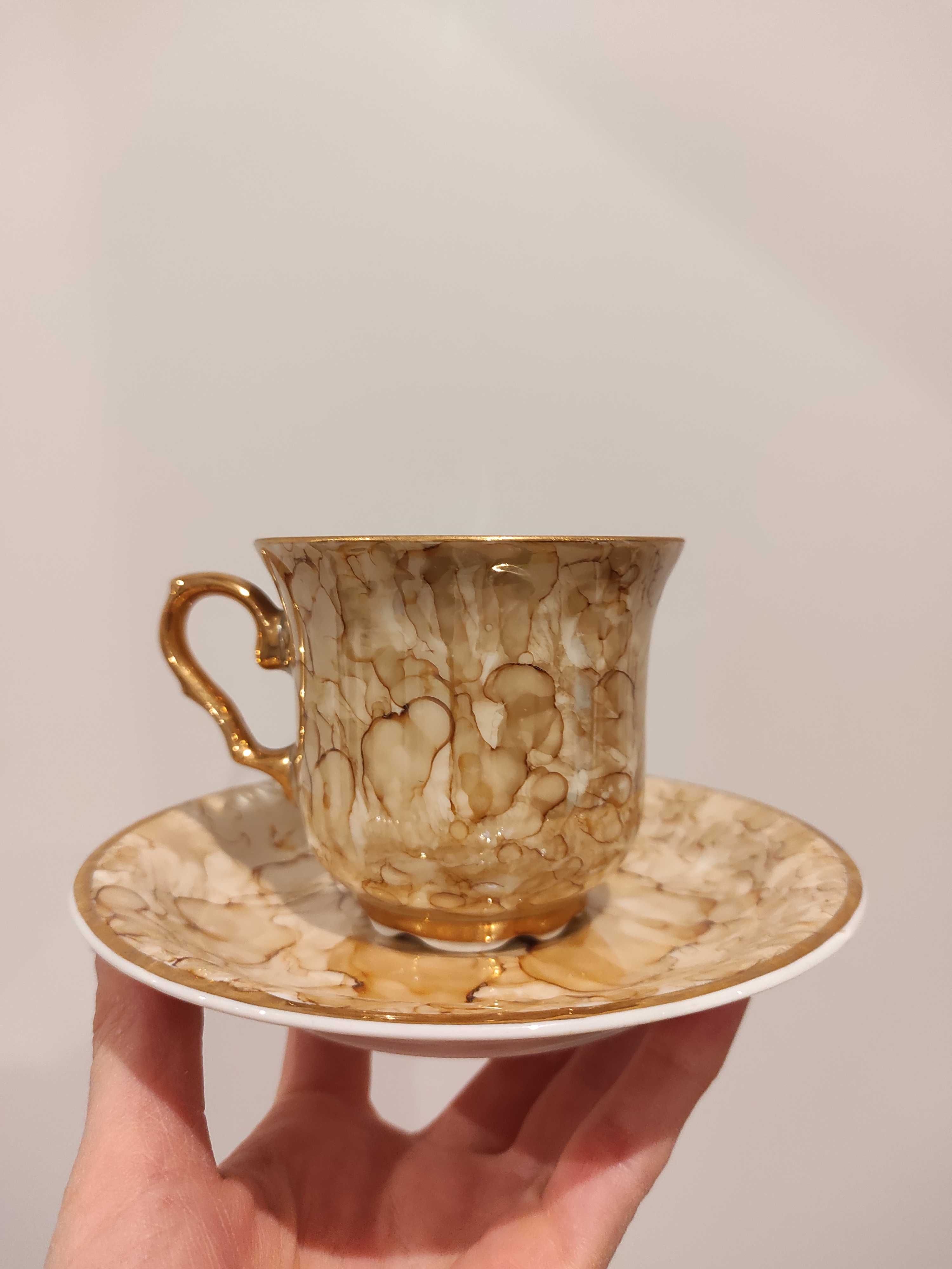 Filiżanka ze spodkiem retro vintage złota marmurek ceramika polska