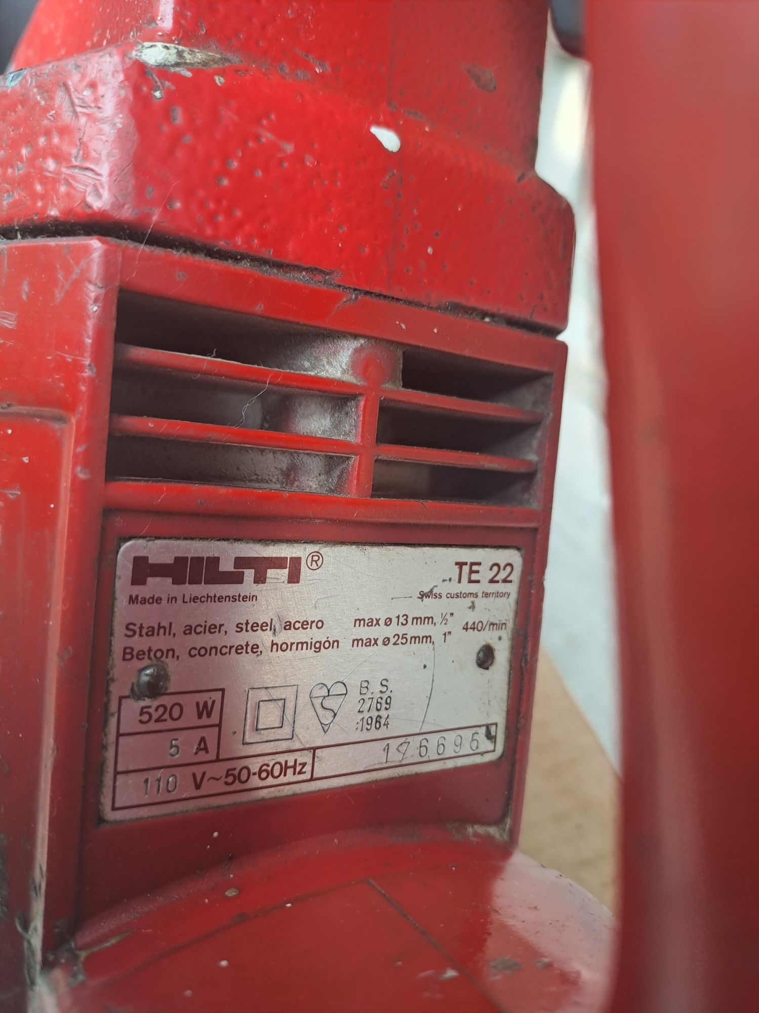 Młotowiertarka Hilti 110v