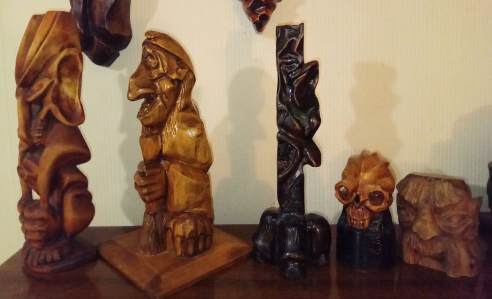 Продам свои работы,статуэтки по деревуреву