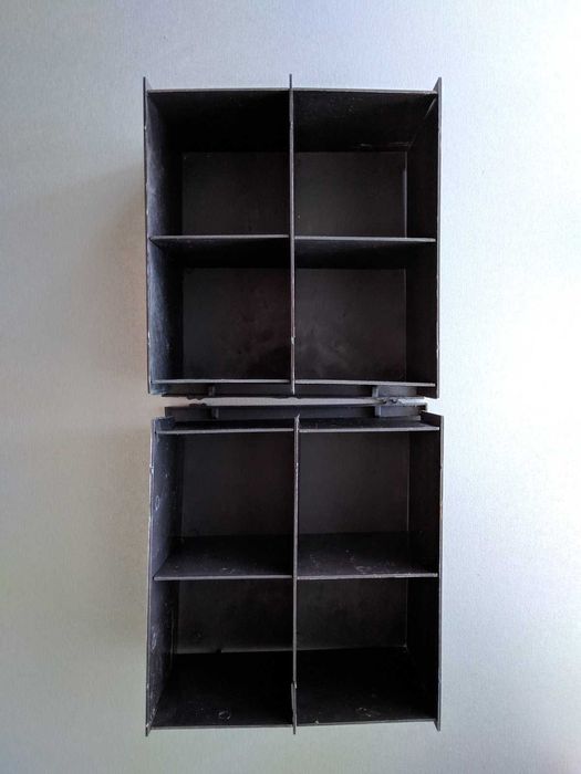 Рассадница складная на 8-мь посадочных мест.