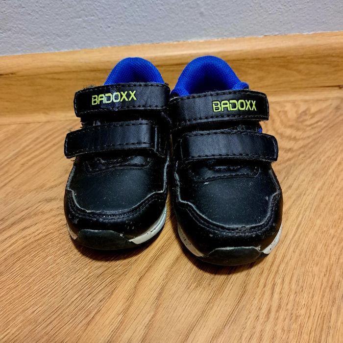 Adidasy na wiosnę dla chłopca 20