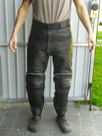Spodnie motocyklowe męskie skórzane rozmiar 32