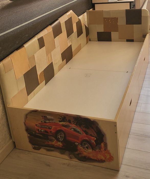 Ліжко односпальне