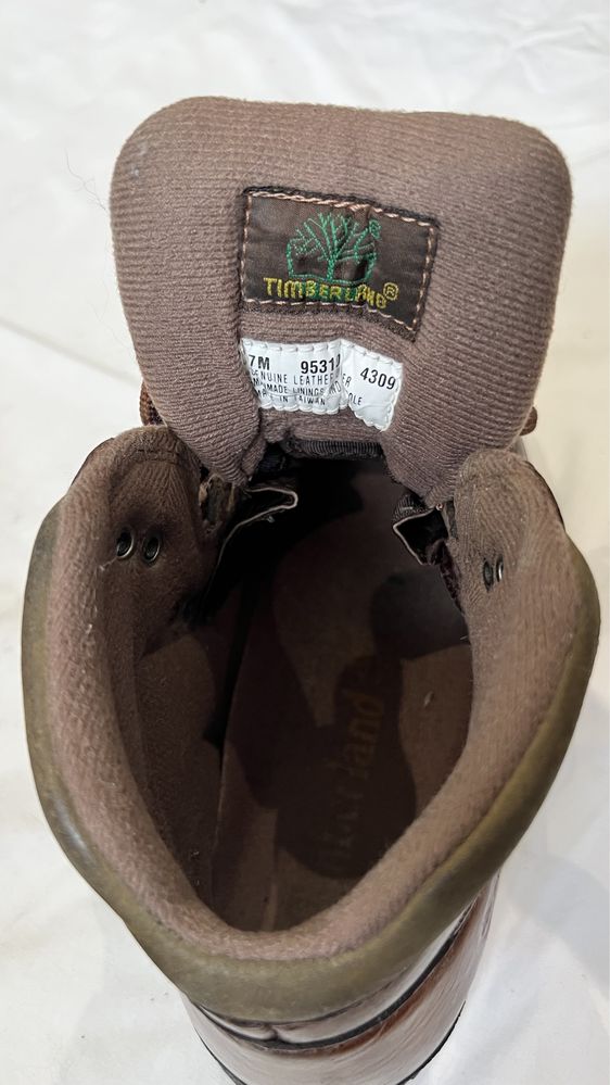 Botas timberland tamanho 37.5. Excelente estado