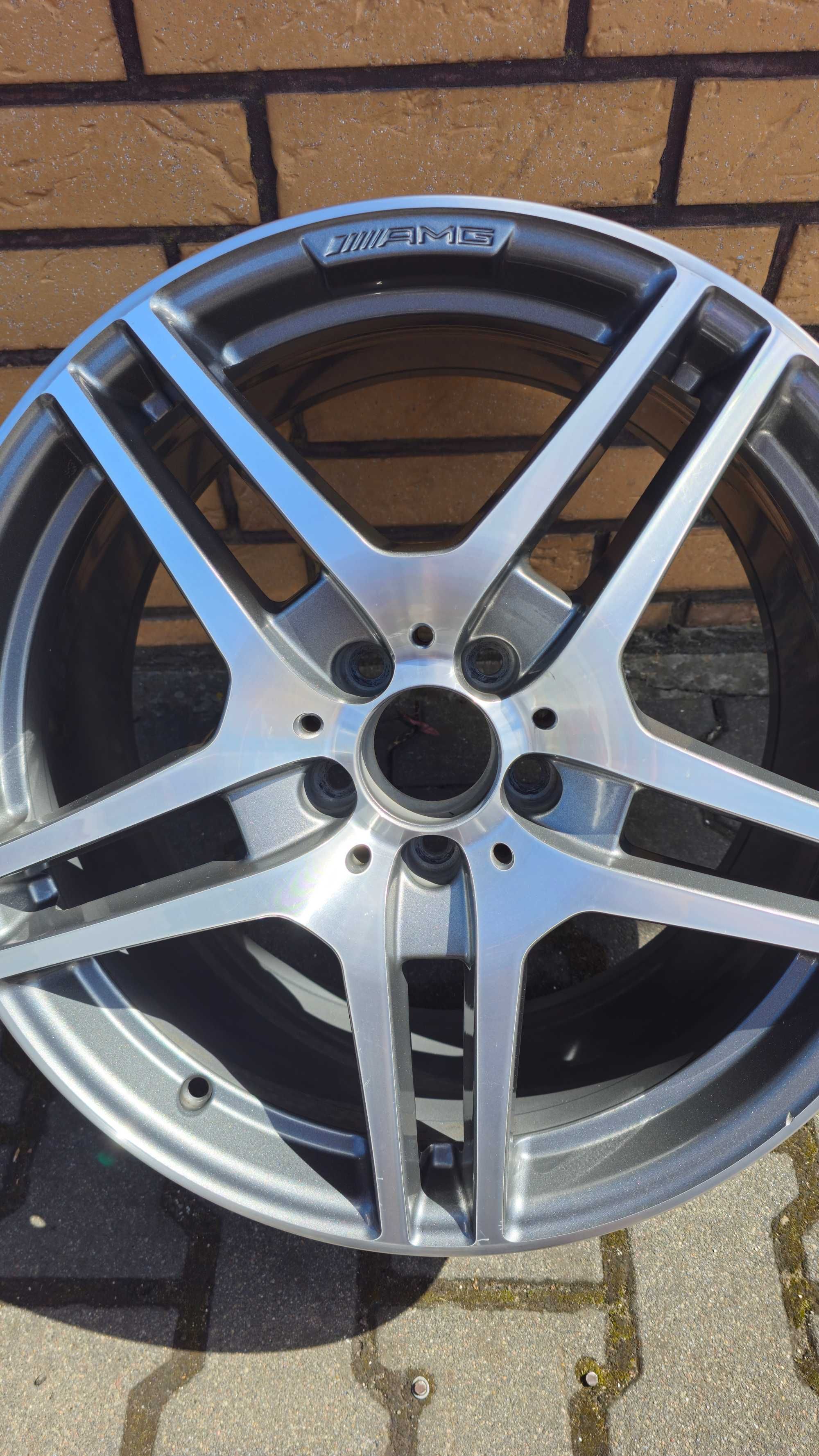 Felga MERCEDES AMG 5X112 19C9.5JX19 E59