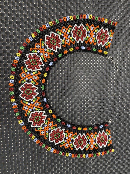 Гердан, силянка, чокер, кривулька, вироби з бісеру