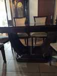 Mesa de sala. Feita de madeira de cerejeira