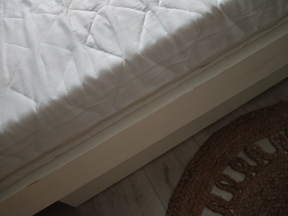 Łóżko jednoosobowe z materacem białe drewniane 90*200