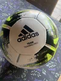 Piłka nożna adidas, Training PRO, CZ2233