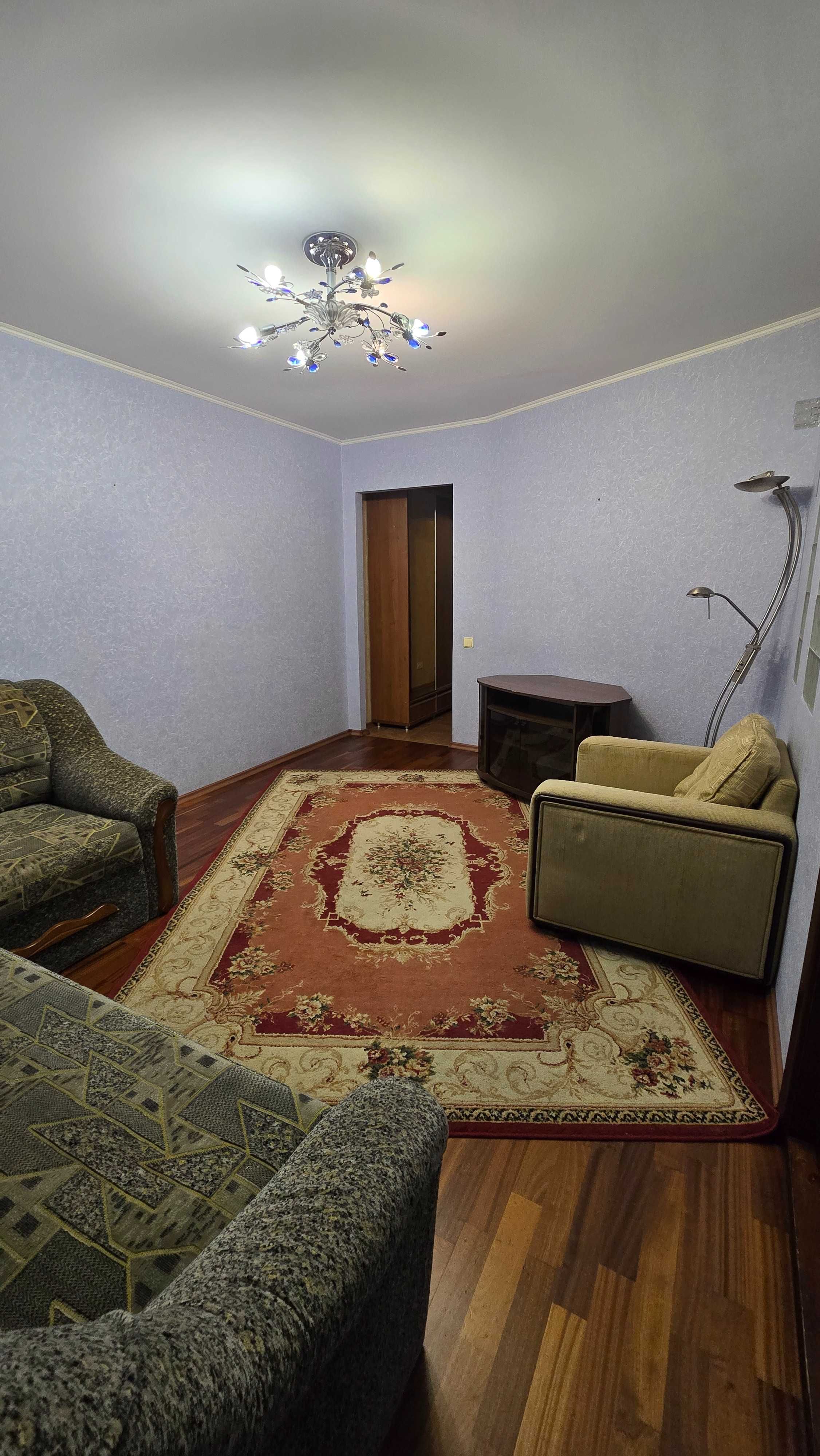 3-кімнатна квартира на Озерній