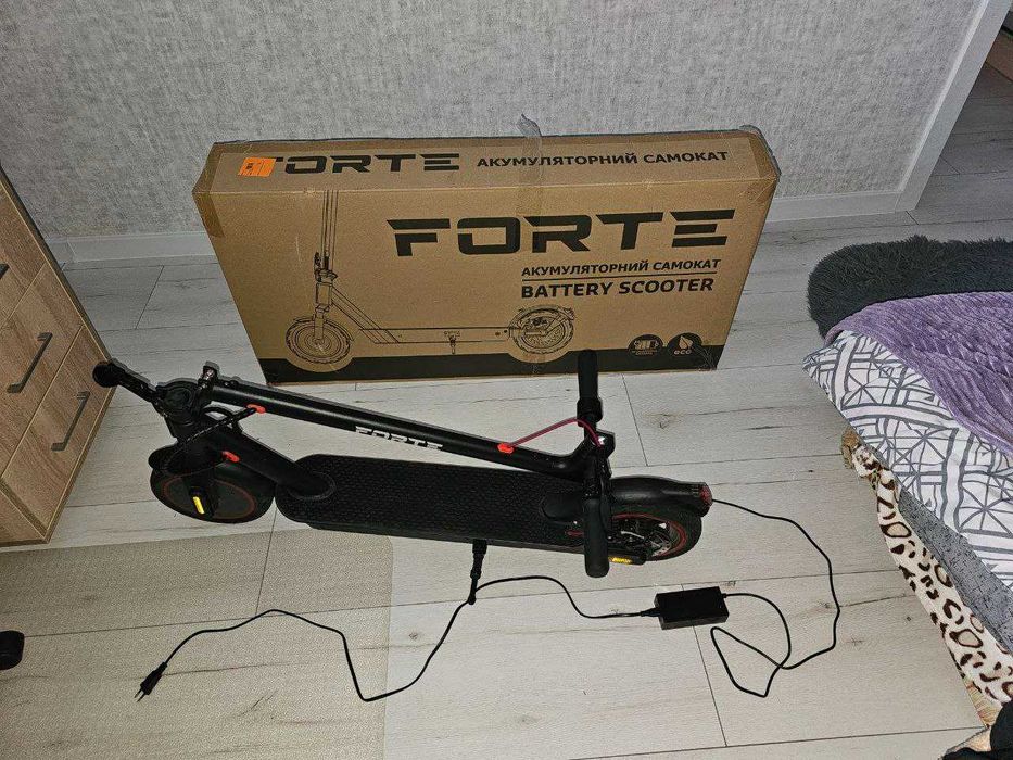 Електросамокат Forte