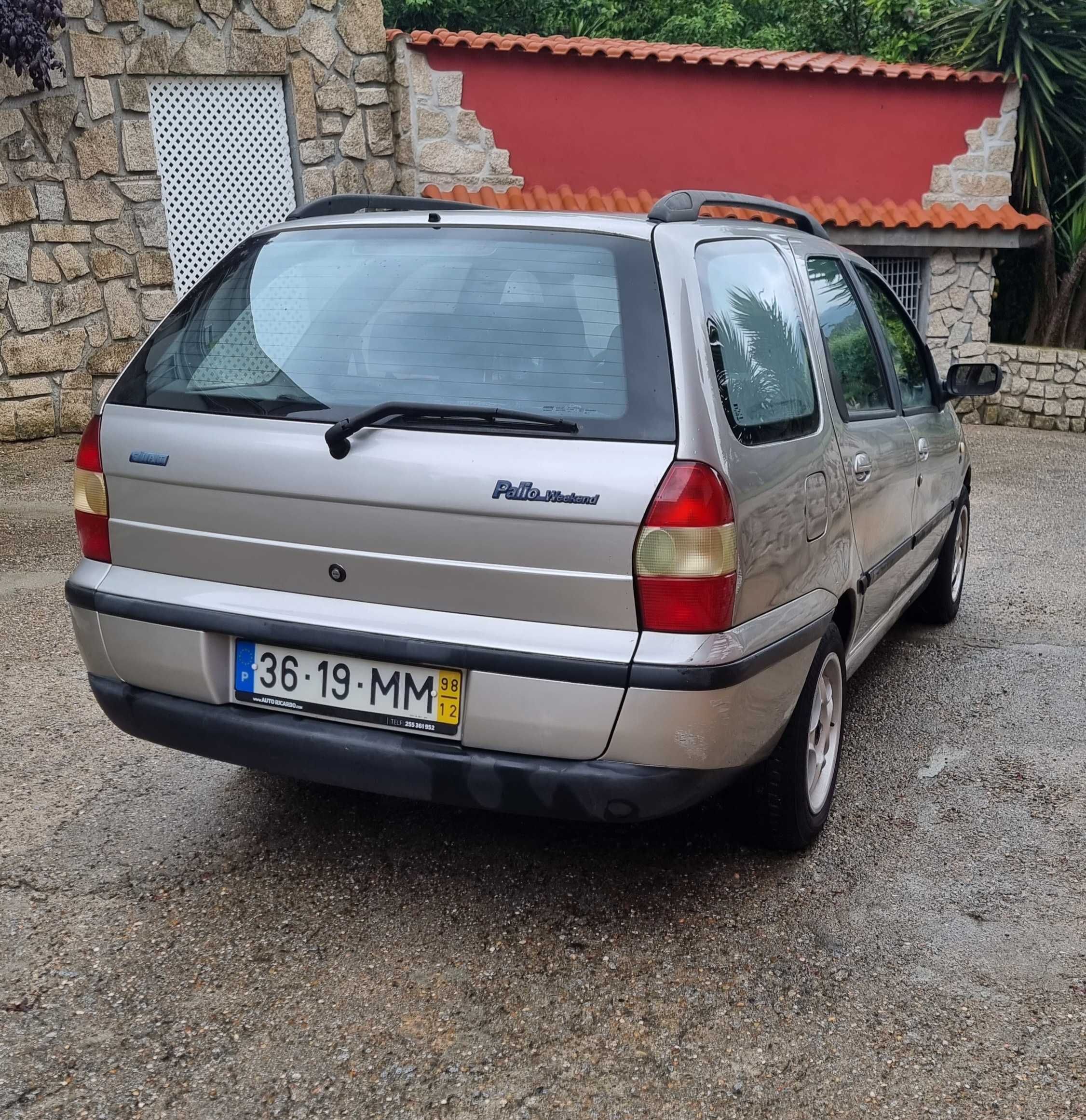 Fiat Palio Weekend 1.2