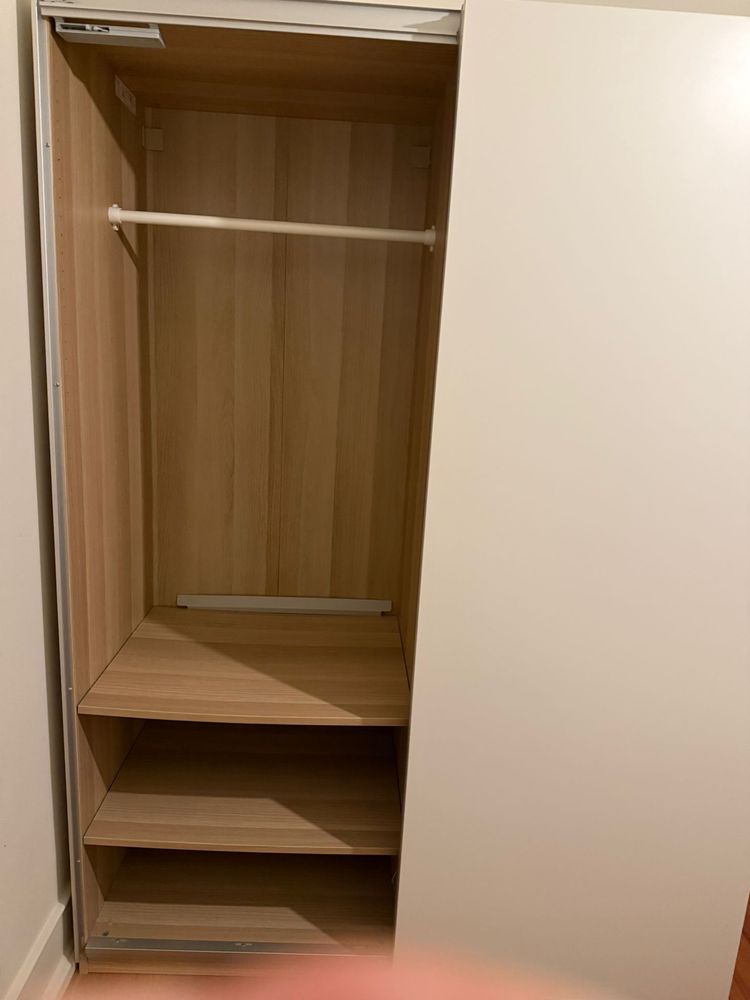 Roupeiro Pax IKEA com pouco uso