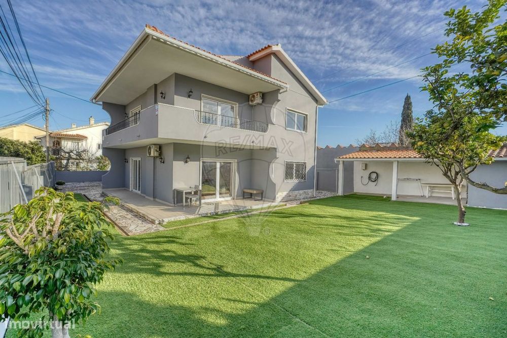 Moradia T4 para venda