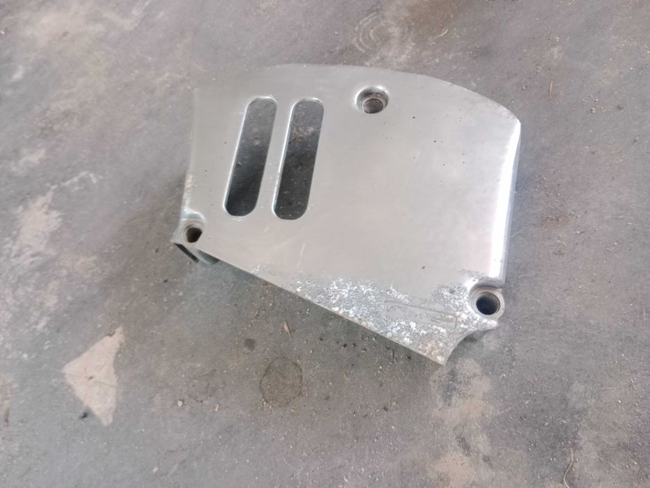 suzuki ls 650 ls650 savage osłona pokrywa pasa zębatki napędowej