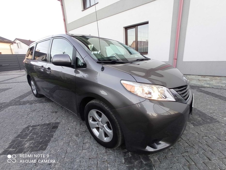 Toyota Sienna 2013 рік, терміново!!!