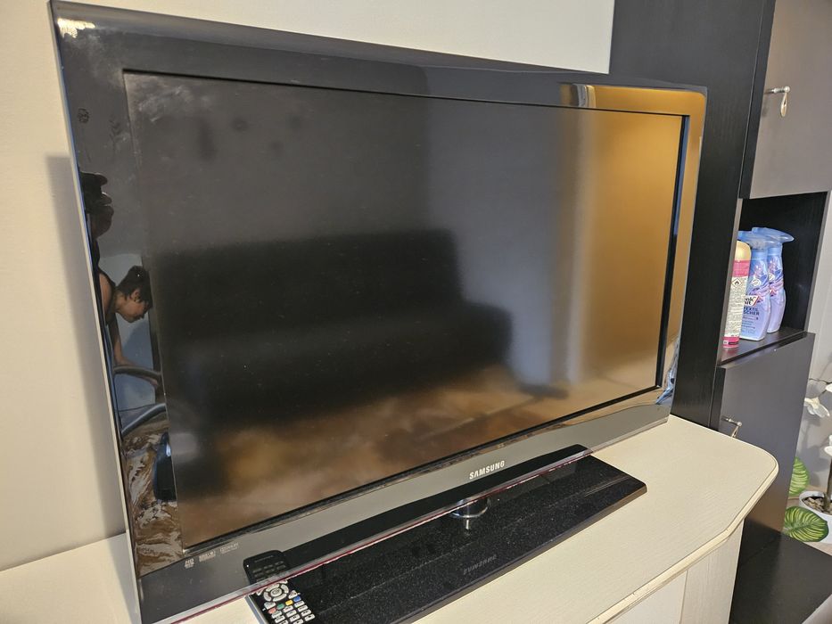 Telewizor LCD Samsung 37" pilot
