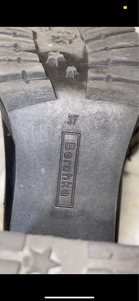 Botas salto alto bershka
