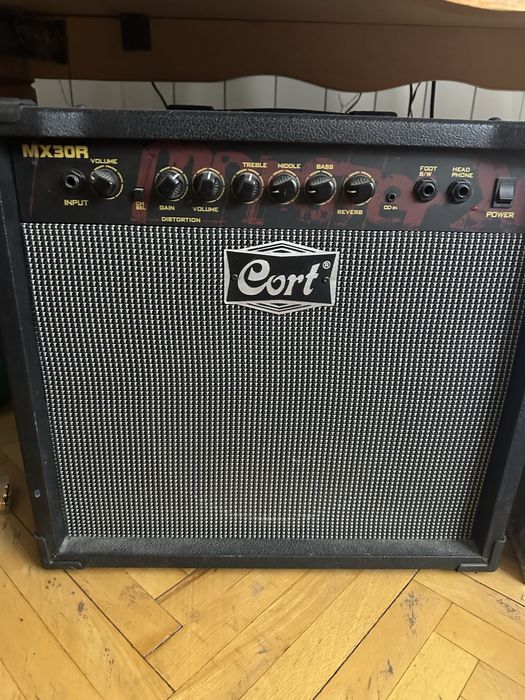 Комбік CORT 30 ватт. Мощний.