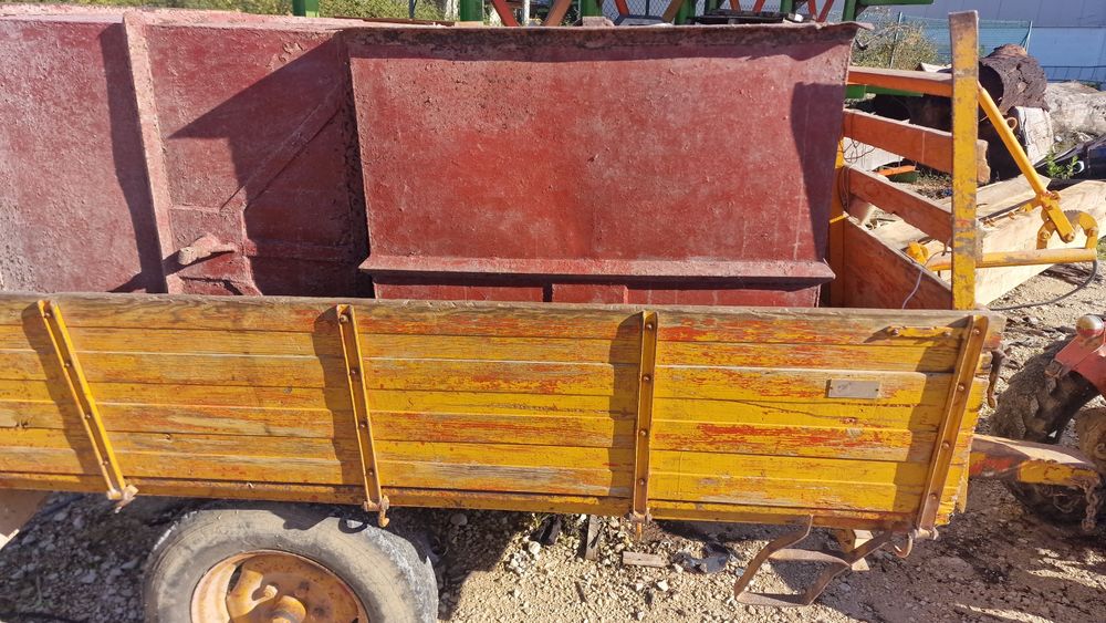 Tractor reboque maquina solfatar todo conjunto nas fotos