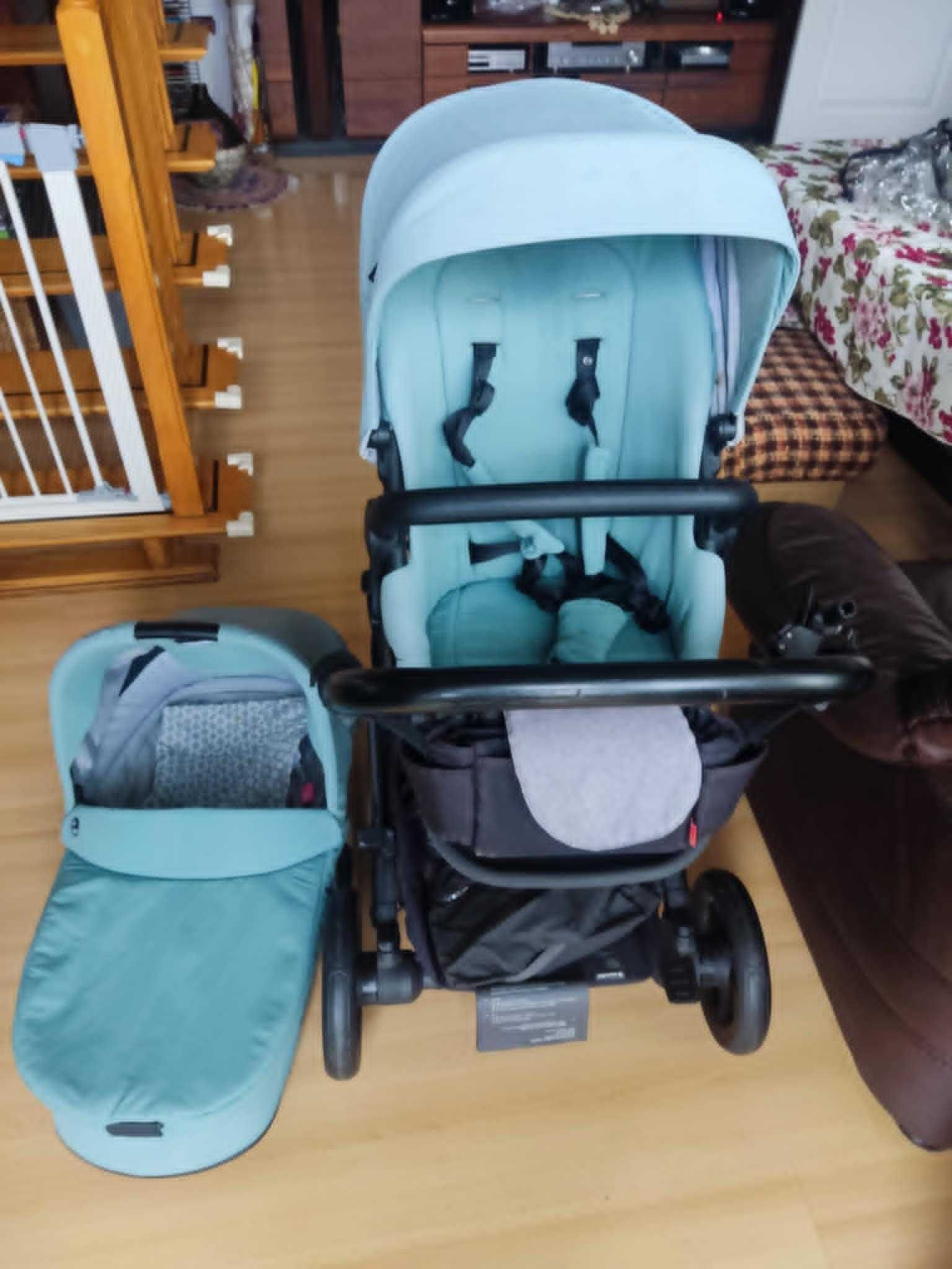 Wózek  dziecięcy marki Easy Walker 2in1