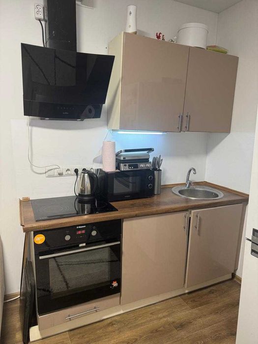 Кухня (з витяжкою)