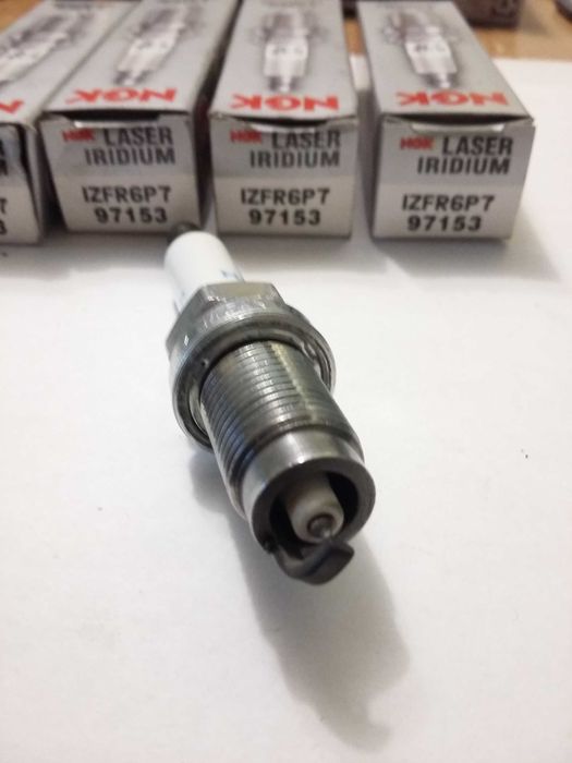 Свечи NGK Laser Iridium Premium IZFR6P  7  Оригинал б.у.
