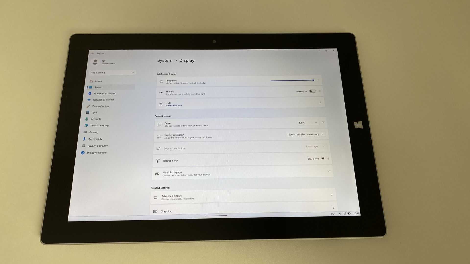 Планшет Microsoft Surface 1645 10.8" WiFi 4/128Gb Intel Atom x7-Z8700