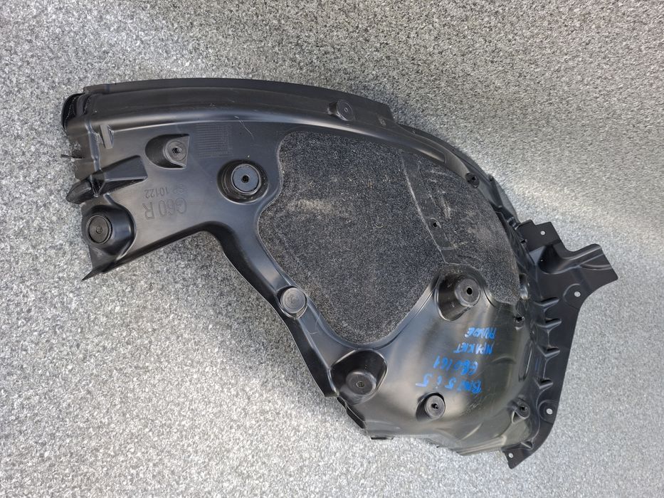 *BMW 5 G60 G61 M pakiet nadkole prawy przód  Oryginał Bardzo ładne