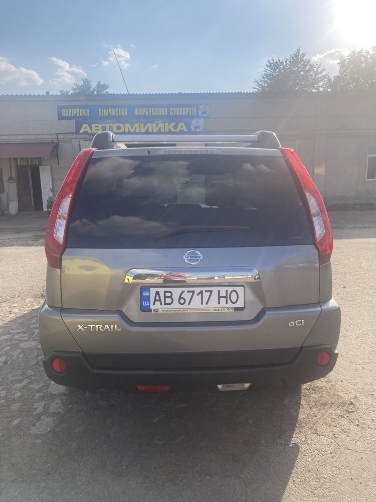 Nissan X - trail