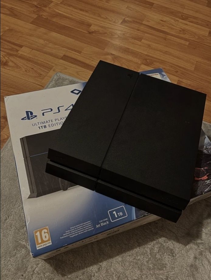 Sony PS4 PlayStation 1TB, pudełko, pad, HDMI, stan BDB