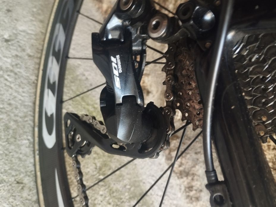 Bicicleta pinarello em carbono