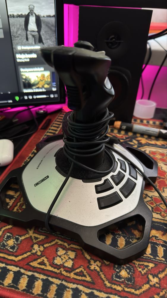 Joystick logitech extreme 3d pro