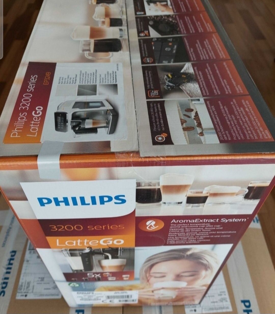 Ekspres Philips Latte Go EP3243. Seria 3200