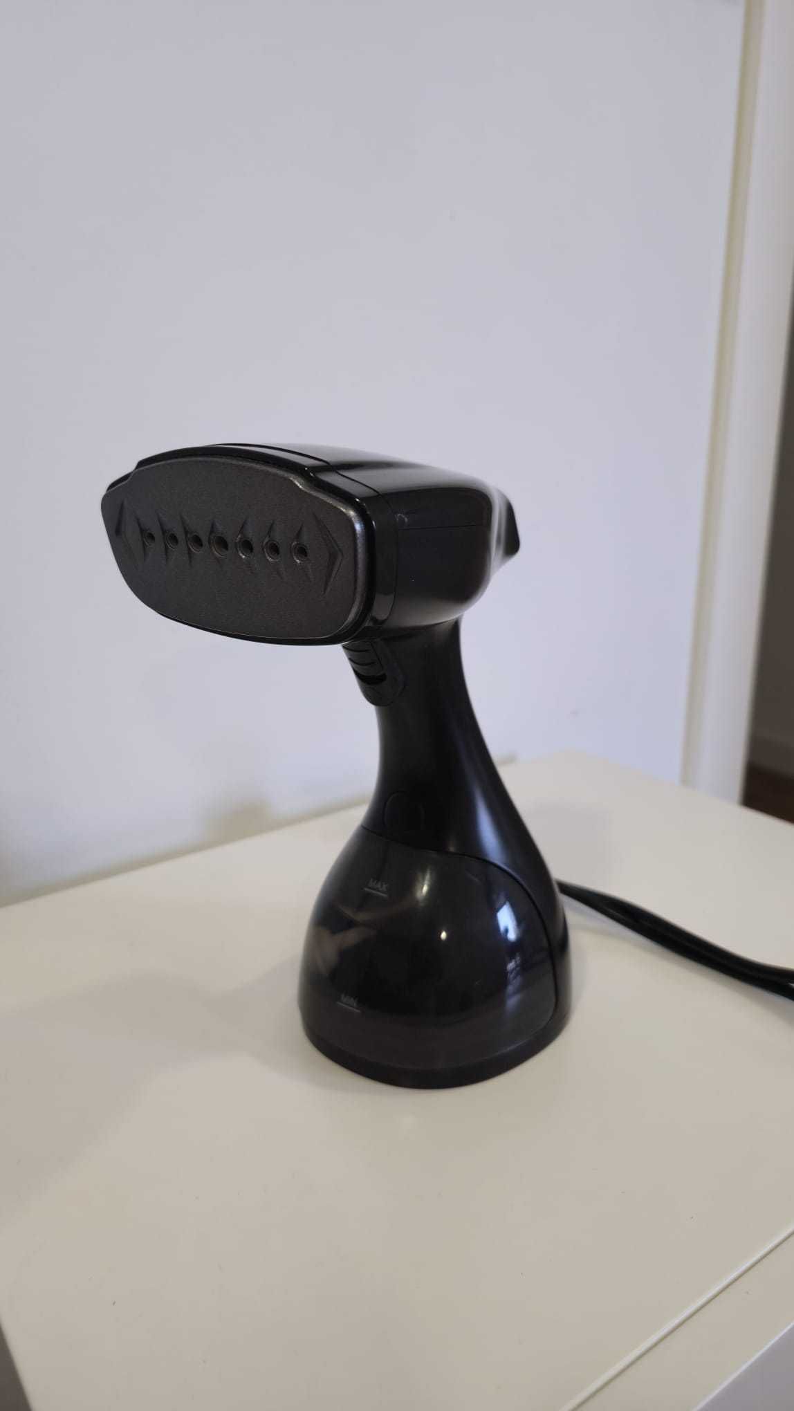 Escova de Engomar a Vapor BECKEN (1500W)